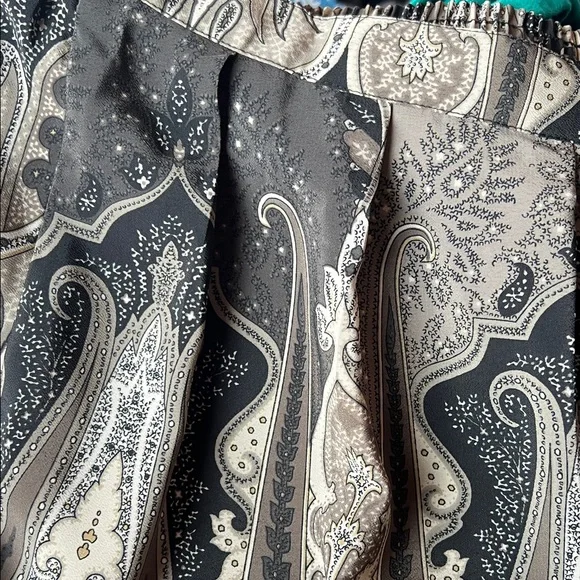 American Collection Vintage 90’s Black and Gray Paisley Skirt Whimsigoth - Picture 4 of 4
